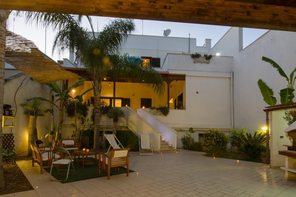 B&B L'Antica Rimessa เลชเช ภายนอก รูปภาพ
