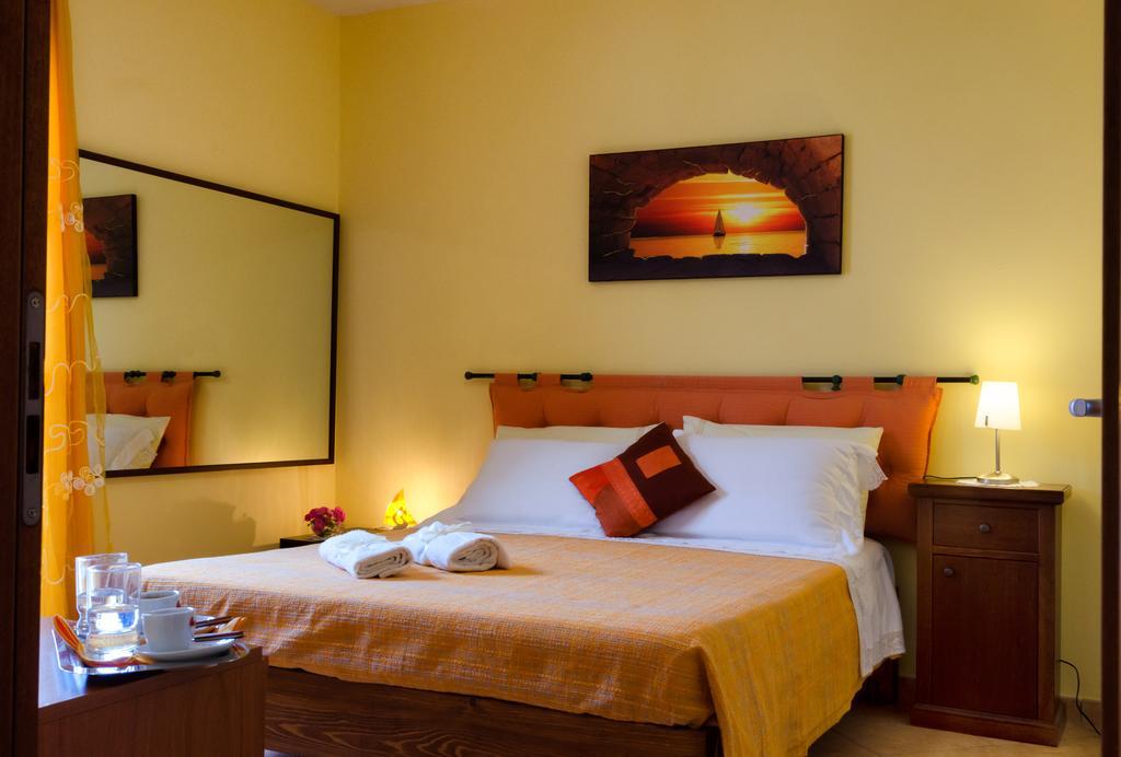 B&B L'Antica Rimessa เลชเช ภายนอก รูปภาพ