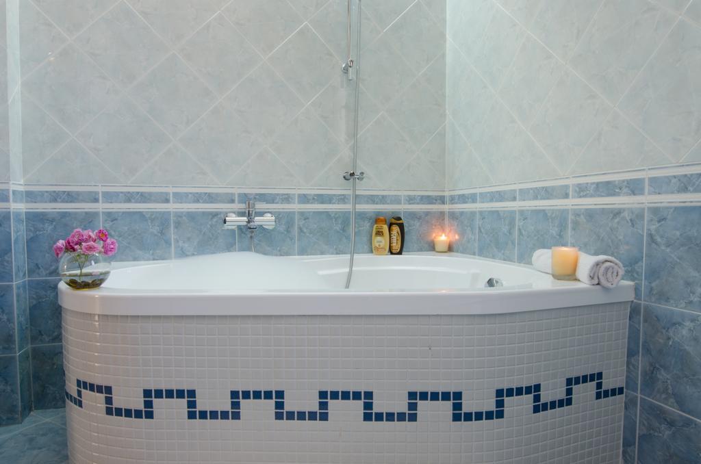B&B L'Antica Rimessa เลชเช ภายนอก รูปภาพ