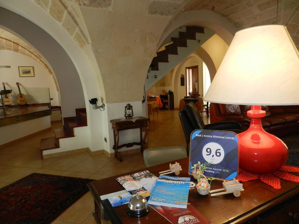 B&B L'Antica Rimessa เลชเช ภายนอก รูปภาพ